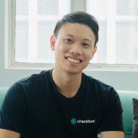 Checkbox Employee Evan Wong's profile photo