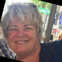 Susan van der Werf-Davies Email