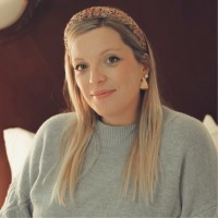 Dora Miedaner Email