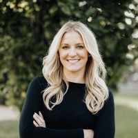 Larisa Sioris Email & Phone Number
