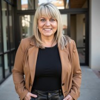 Cindi Houtz Email & Phone Number