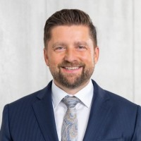 Alexander Holzmüller Email