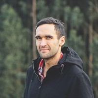 Graham Vickers Email