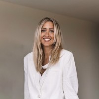 Manon van Essen Email & Phone Number