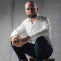 Workplaced Employee Oliver Baxter's profile photo