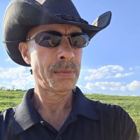 Vanderloop Equipment Inc. Employee Mike Savoy's profile photo
