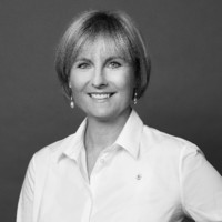 Logistec Corporation Employee Madeleine Paquin's profile photo