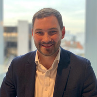 Change Right Employee Tom Mitchell's profile photo