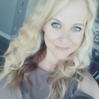 Julia Wallace Email & Phone Number