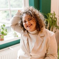 Dionne Hallegraeff Email
