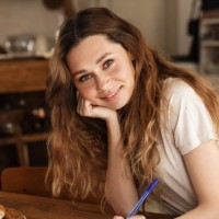 Chiief Employee Carly Evans's profile photo