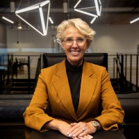 Spring Venture Group Employee Stephanie Terry's profile photo