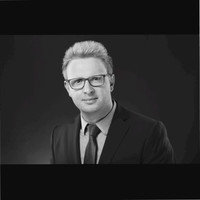 Sebastian Eichinger Email