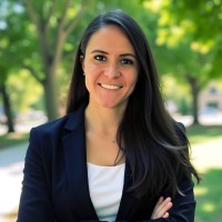 Improving Employee Robyn Fuentes's profile photo