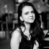 Email e telefono di Akshata Shetty