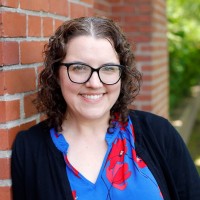 Lindsey Hollenbaugh Email & Phone Number