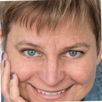 Karin Linder Email