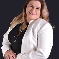 Daniela Gondim Email