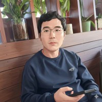 Wenyao Liu Email