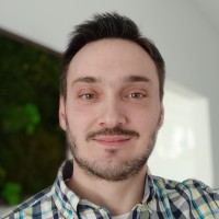 Peter Polakovič Email