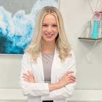 Apostrophe Employee Stefani Neumann's profile photo