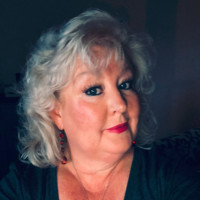 Stephanie Slater Email & Phone Number