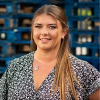 Dunsters Farm Employee Ellé West's profile photo