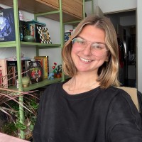 Valentina Roldán Email