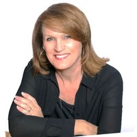 Coldwell Banker West Employee Sylvia Lange's profile photo
