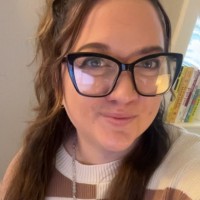 Stoneleigh-Burnham School Employee Liz Vollinger's profile photo