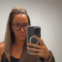 Evoframes Employee Stephanie Buksh's profile photo