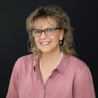Laurin & Company Employee Maryanne Hemmerich's profile photo