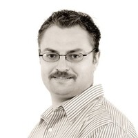 Email e telefono di Nic Kaufmann