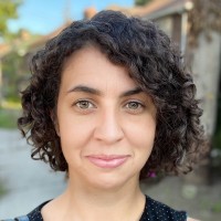 Julia Vaz-Jones Email