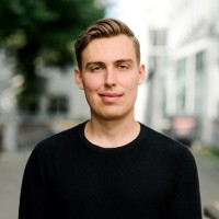 Moritz Springer Email