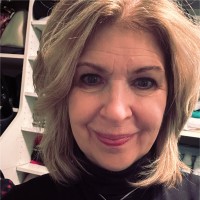 Kristen Weiss Email & Phone Number