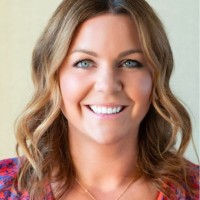 Avoya Travel Employee Julie Howard's profile photo