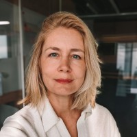 Daniela Lippert Email