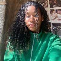EduMais Employee Rubia Viana's profile photo