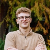 Stian Grimsrud Email
