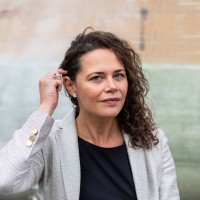 Julia Kirkegaard Email