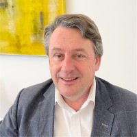 Andreas Plüss Email