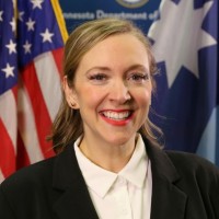 Elizabeth Arndt Email & Phone Number