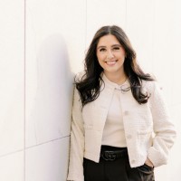 Malkin & Ross Employee Chloe Pierce's profile photo