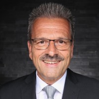 Ralf Niezoldt Email
