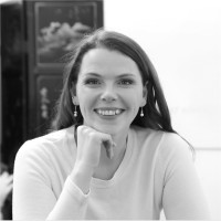 Neptune Paris Employee Rebecca Chesterton's profile photo