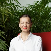 Social Builder Employee Emmanuelle Larroque's profile photo