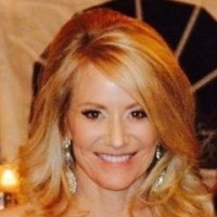 Julie McKee Email & Phone Number