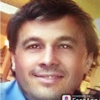 Robert Pavšek Email