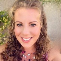 Edward Jones Employee Dani Torres's profile photo